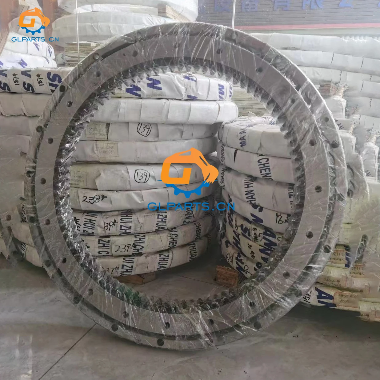 R330-9S Swing Bearing Rotating Base - High-Quality Excavator
