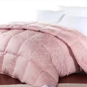 High Quality Duvets & Down Comforters for Home Hotel or Wedding Use Bed Sheet