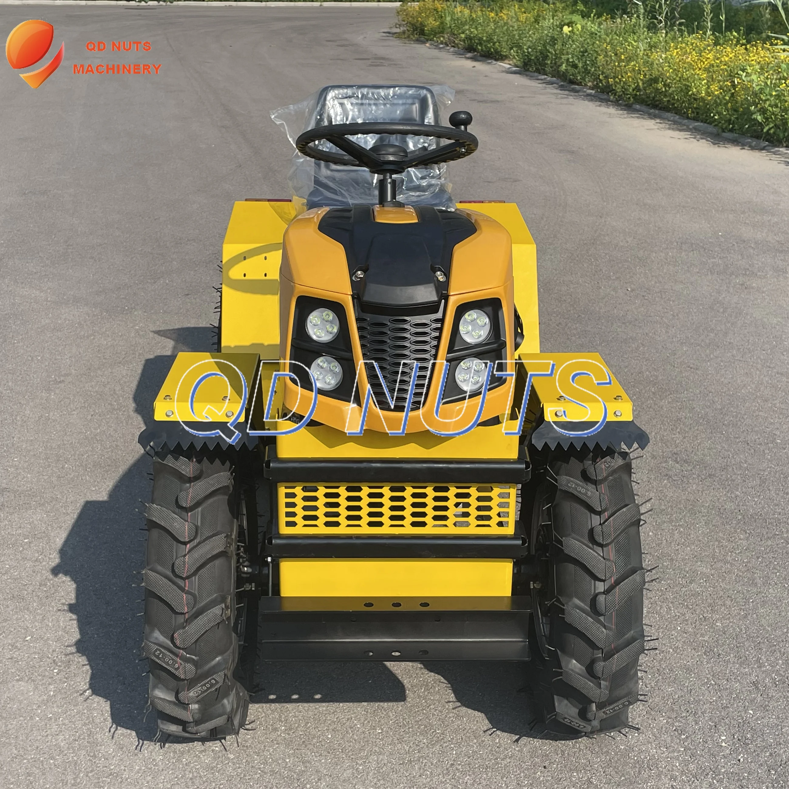 新開発4WDミニガーデントラクター - 農業・庭仕事に最適な12HP