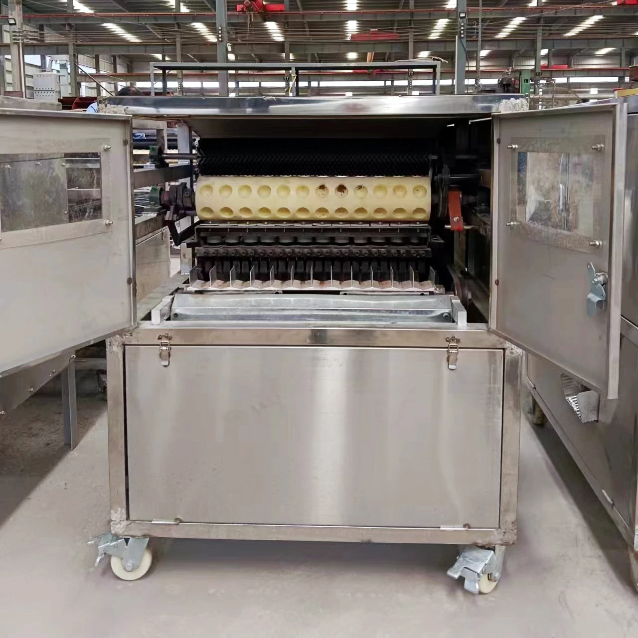 Industrial Automatic New Stainless Steel Macadamia Nut Opening ...