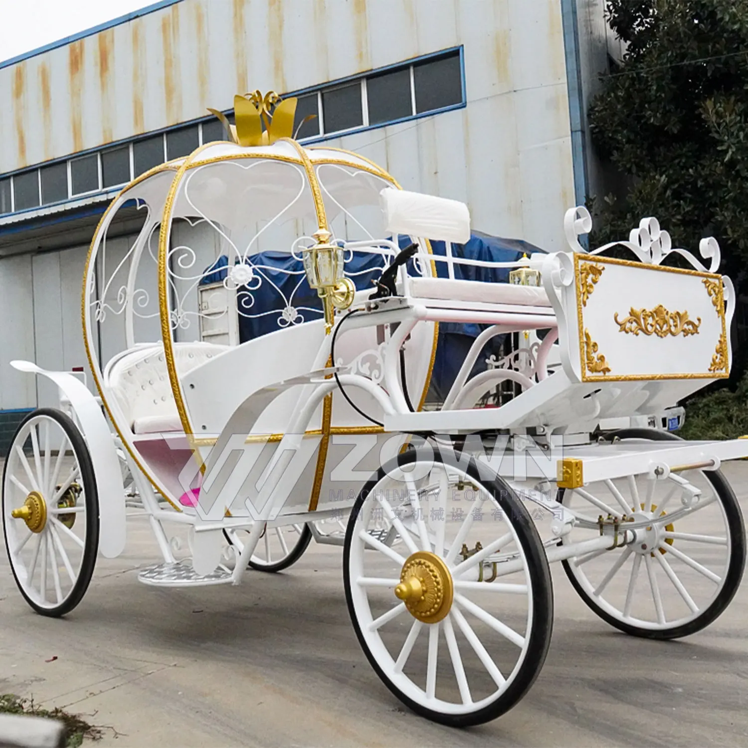 シンデレラ馬車 四頭馬 中国製 実物大 シンデレラ馬車 王室馬車 結婚式 