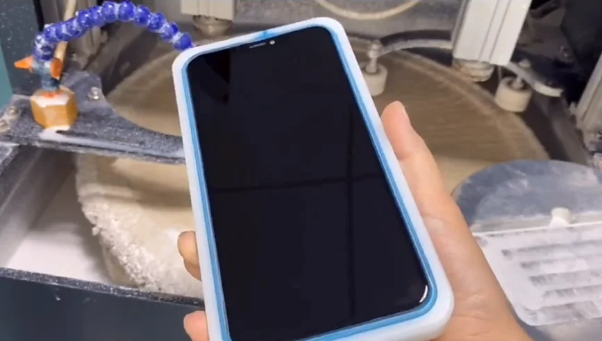iPhoneスクリーン傷修理用自動研磨機｜無限速度・1年保証