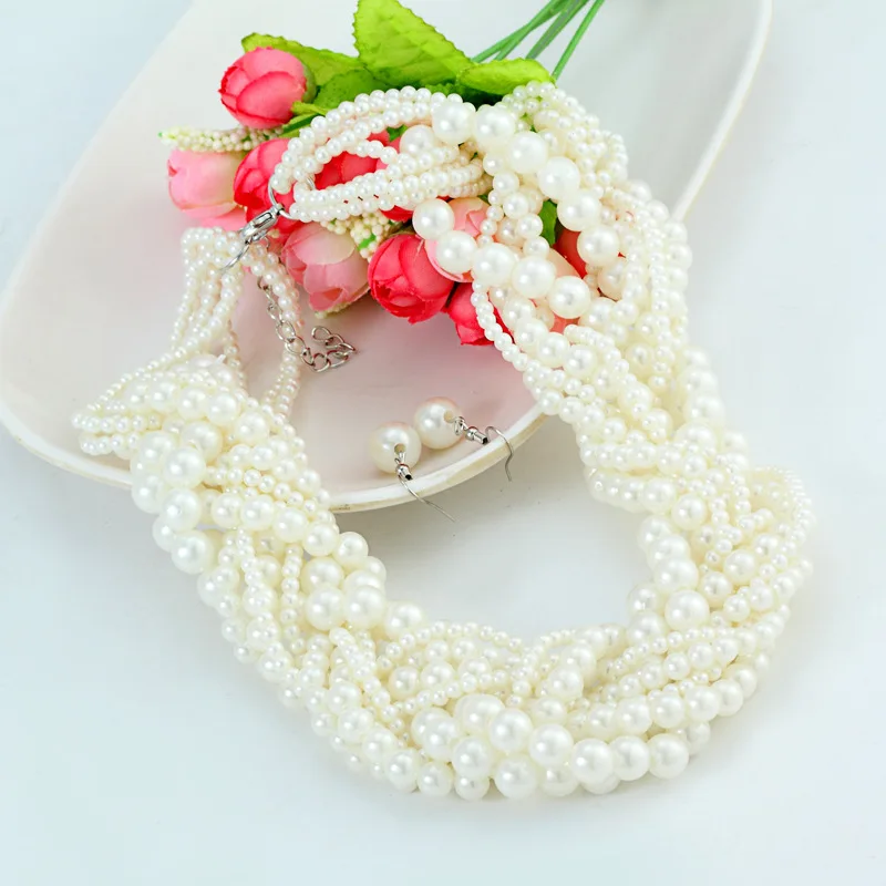 Wholesale Traditional Women's Fashion Beaded Necklace Set
