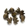 Grand porte-fleurs en alliage de bronze style trois