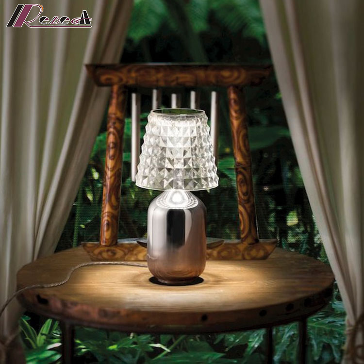 Современный стол Роскошный Гостиничный перезаряжаемый обеденный стол Светодиодная подсветка