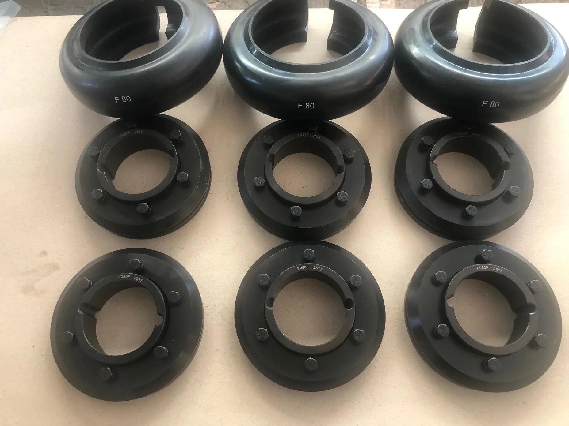 OEM Customizable Aluminium Flexible Rubber Tyre Coupling B F70 Tyre Coupling