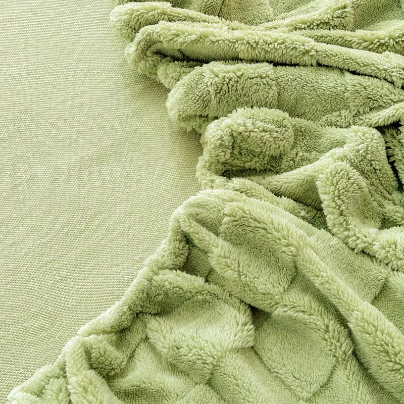 Suede Home Bedsheet in Polyester Soft and Stylish Bedding Advanced Home Use Suitable for Winter Warm Four Piece Set