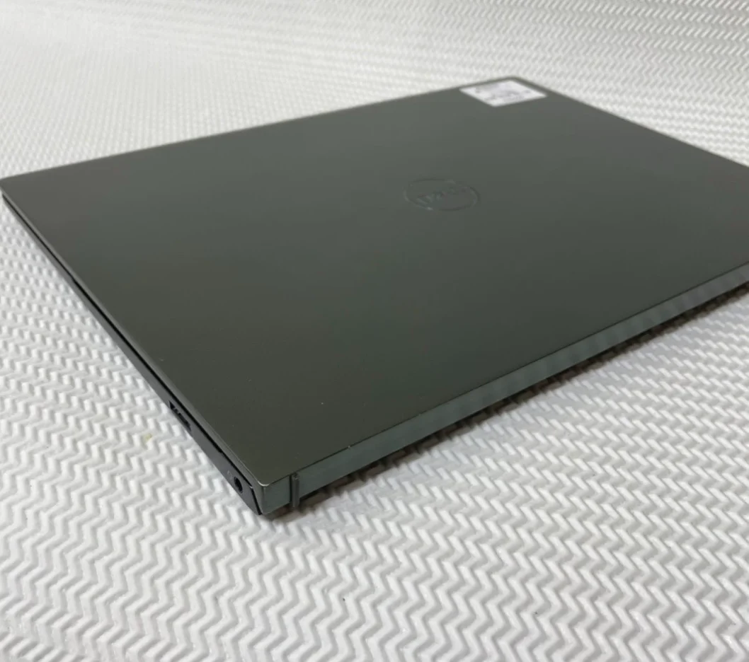 Ultra Thin Laptop - Dell Vostro 13 5310 with Intel Core I7