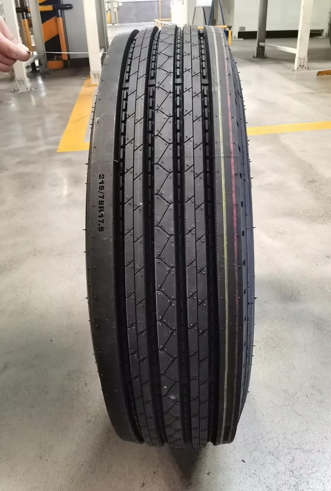 NEOTERRA Winter Truck Tyres - Durable Snow Performance