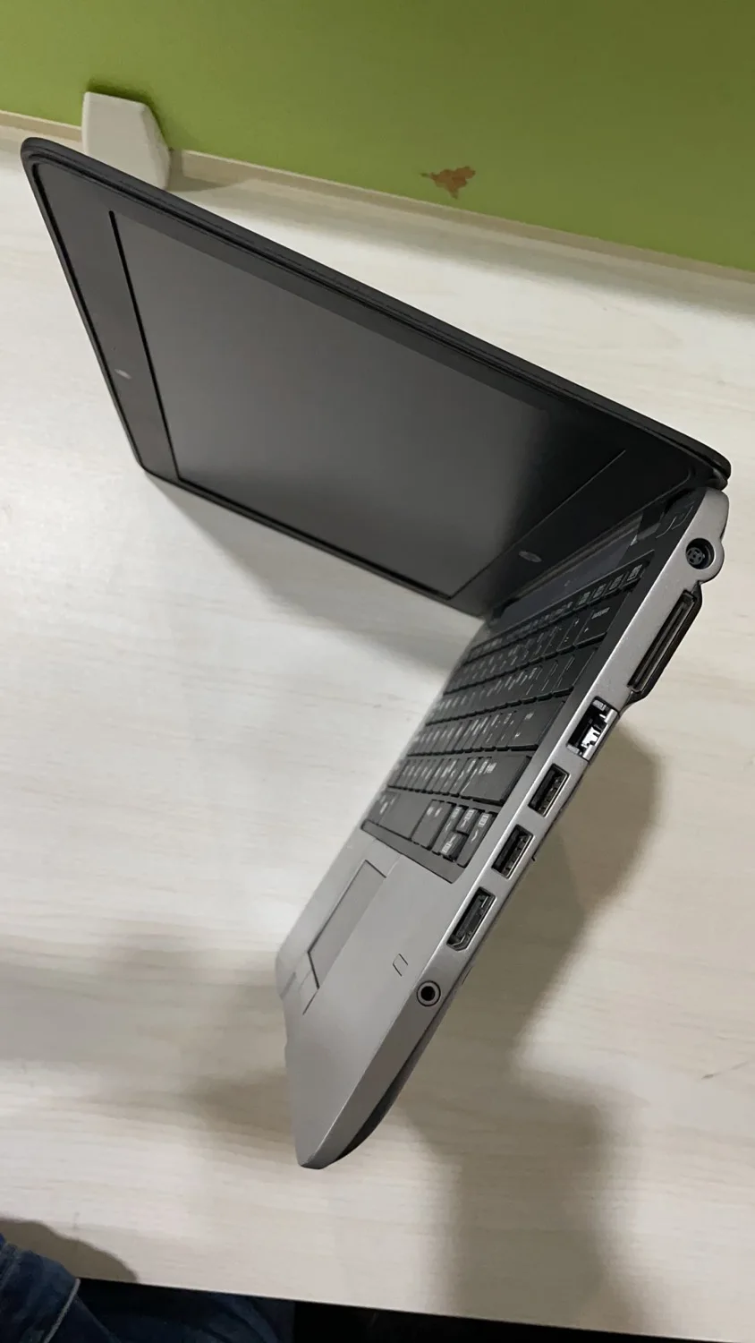 HP Elitebook 820 G1 I5 - 8GB 256GB SSD - Win10 Laptop