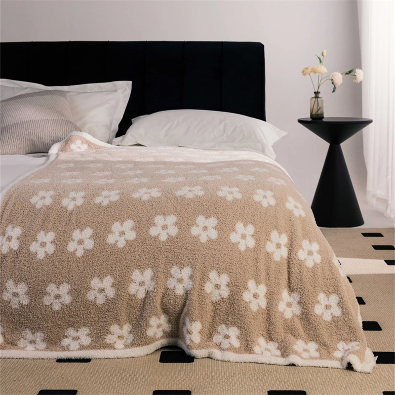 Factory new daisy  Chunky Polyester Soft Comfortable Knitted Throw Blanket for bed sleeping  PLD details