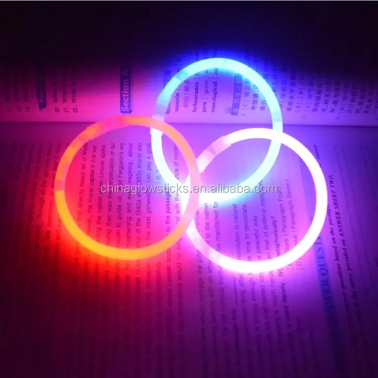 Glow in the dark bracelets 100pcs Glow in the Dark Bracelets Luminous  Silicone Wristband Party Favors