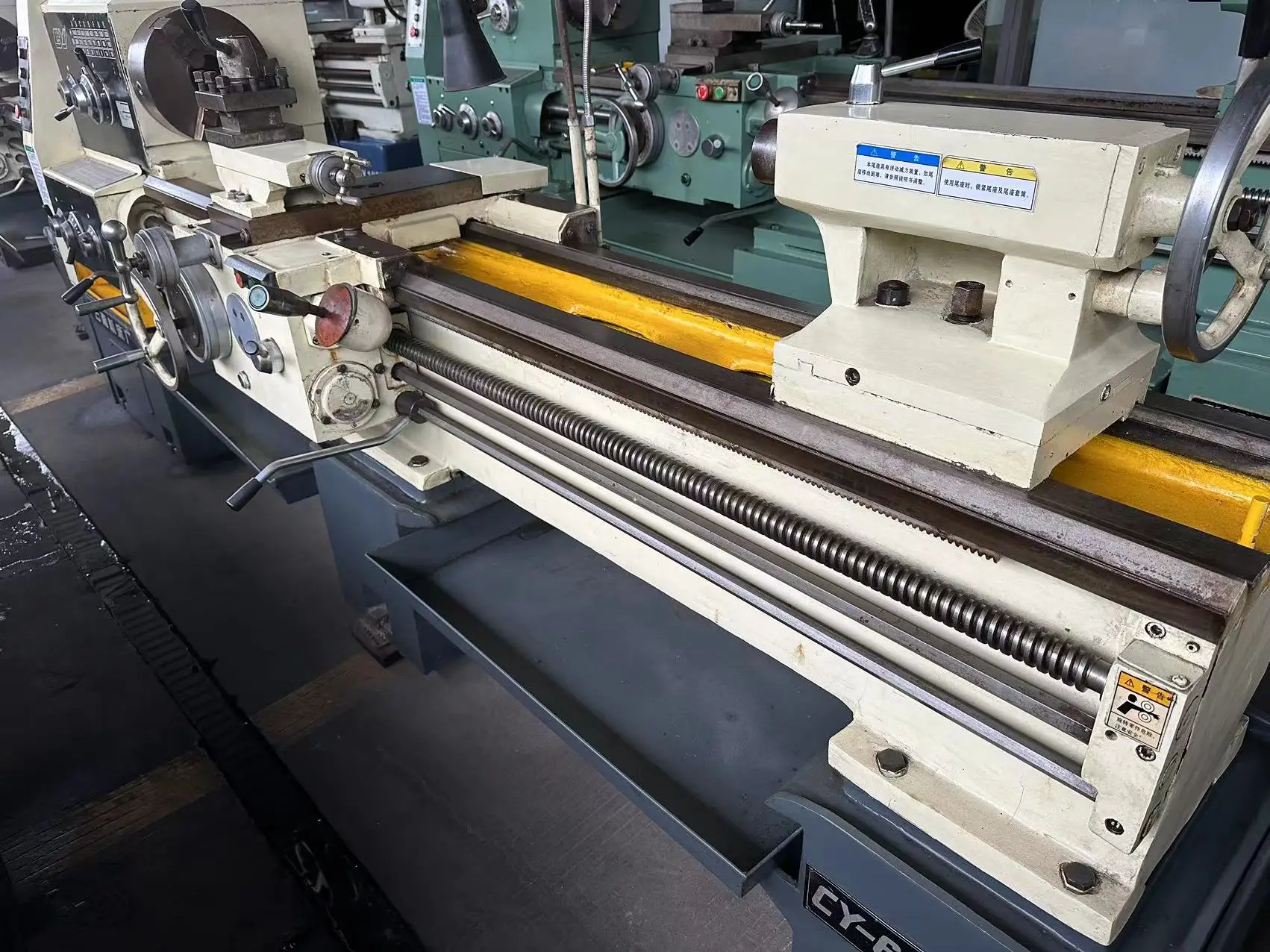 Factory Price CY6150B 2000mm Horizontal Lathe Machine All the Castings Are Made of Resin Sand Technology and Are Aged in Stock