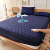Cuadro de rombos curvos azul marino