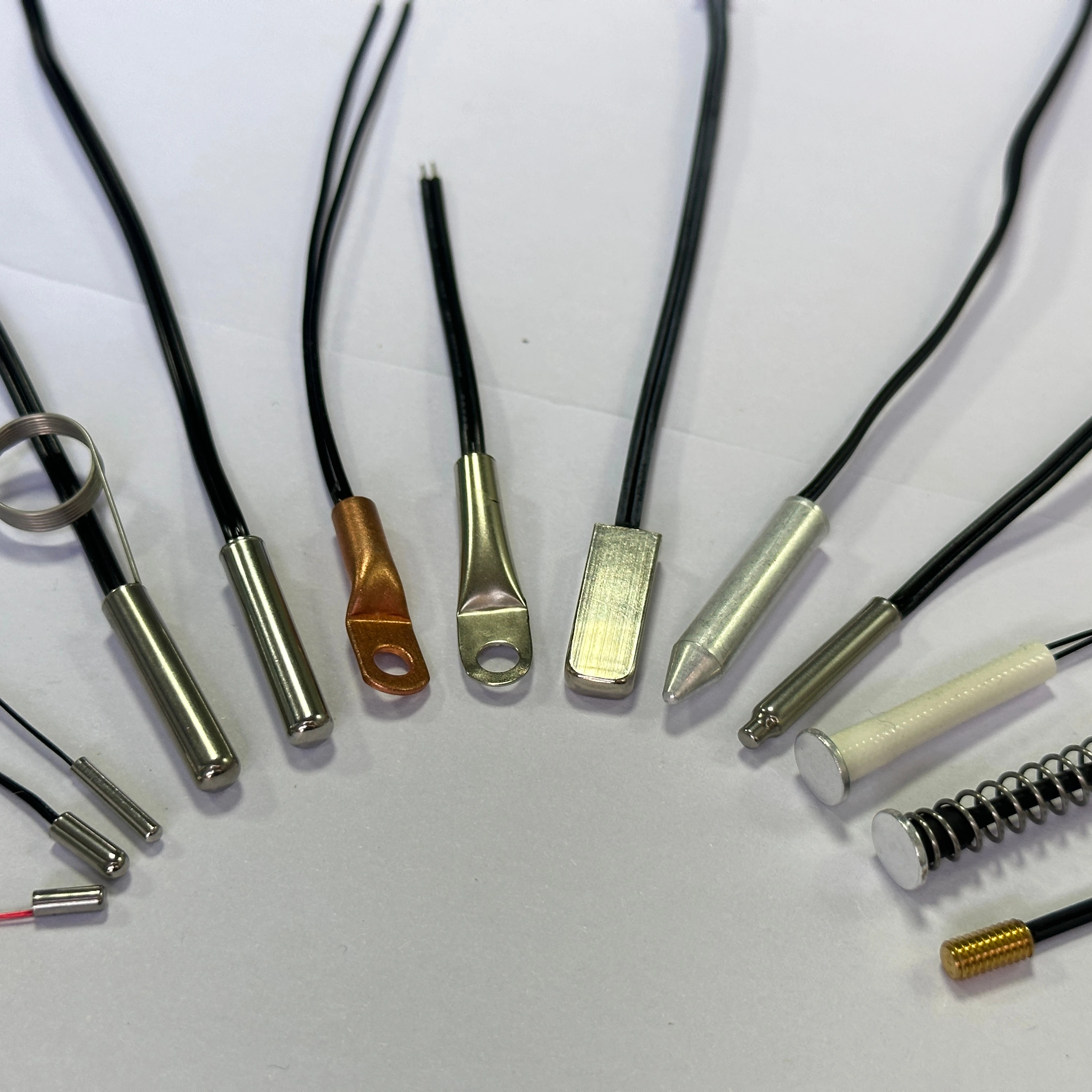 2k 1k 50k 200k 3950  3435  4260   Temperature  Sensor  for Communication Base Station  air  Conditioner