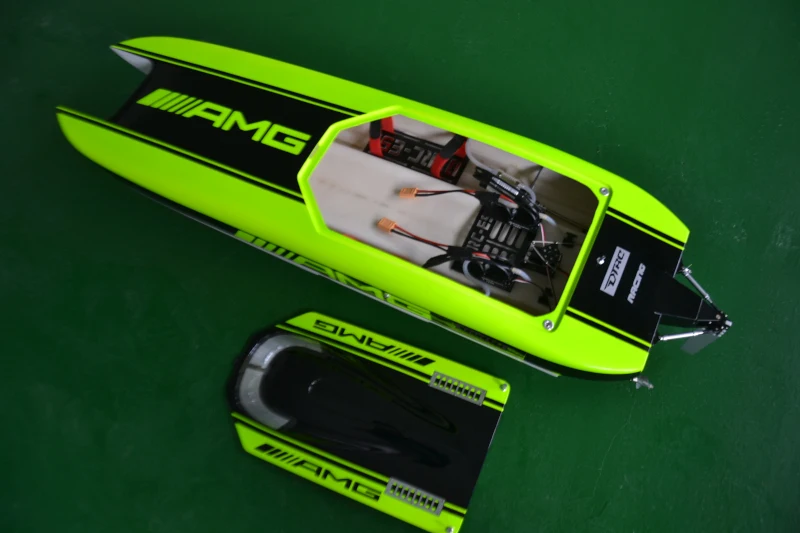 DTRC E51 Catamaran Kevlar/Carbon Fiber HULL 2.4G Electric RC Racing Boat Dual Motors Servos ESC Battery 100km/h DIY  Hobby Model