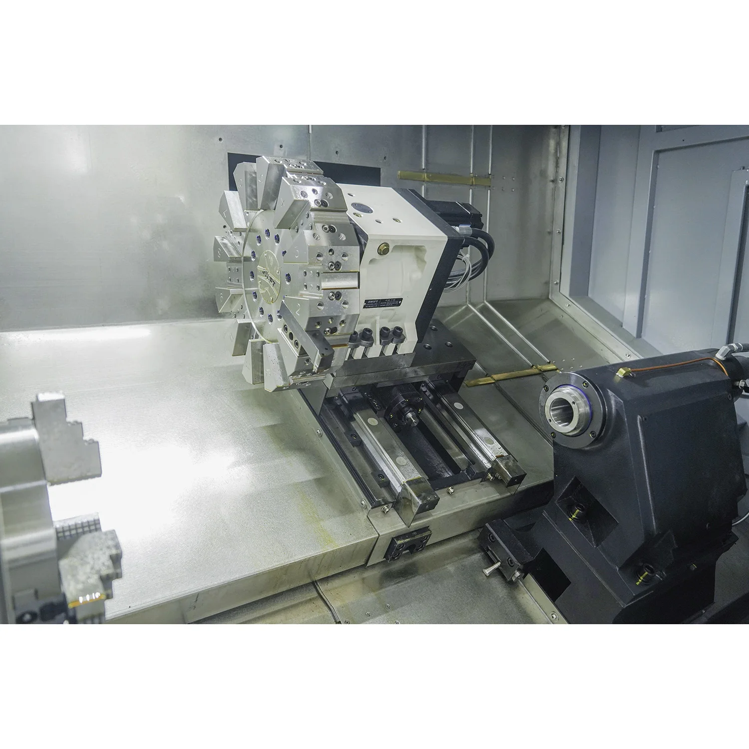 Hyundai TCK70L TCK75L CNC Lathe Turning & Milling Center with Turret Head Heavy Duty Horizontal Machining for Sale