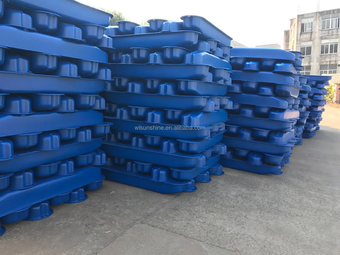 Best Quality 100% New HDPE 175 cm Plastic Float Boat Easy Operation Efficient Shrimp Fish Pond