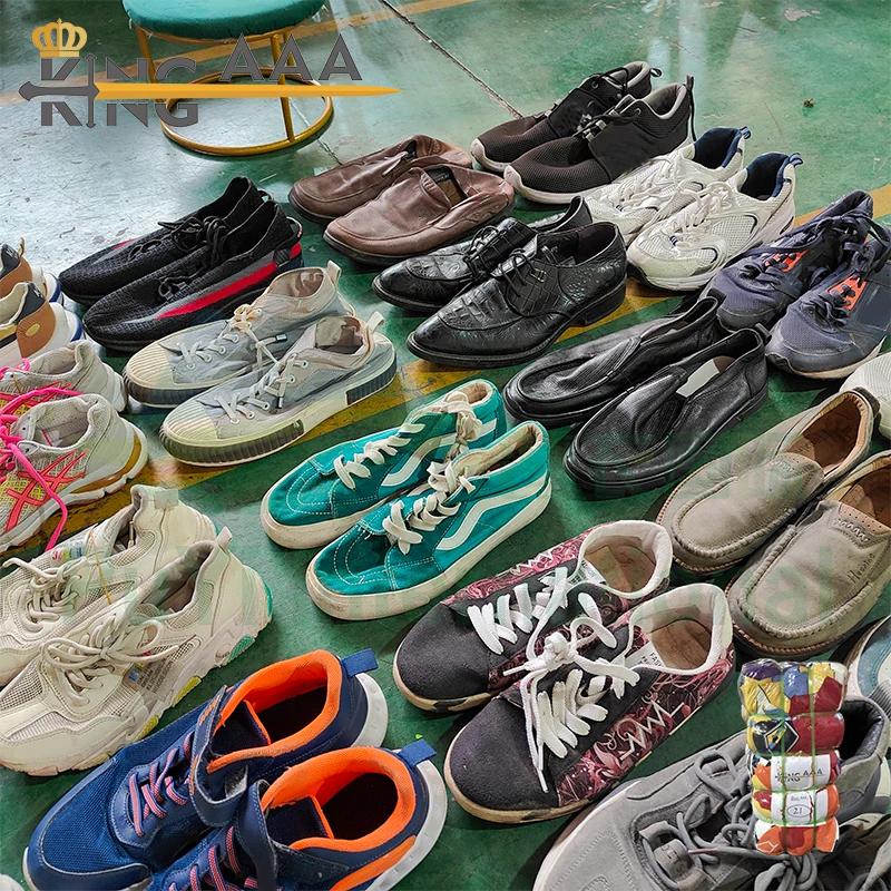 Original Bulk Sports Mixed Shoes Men Women Sneaker Shoe Sepatu Bekas ...