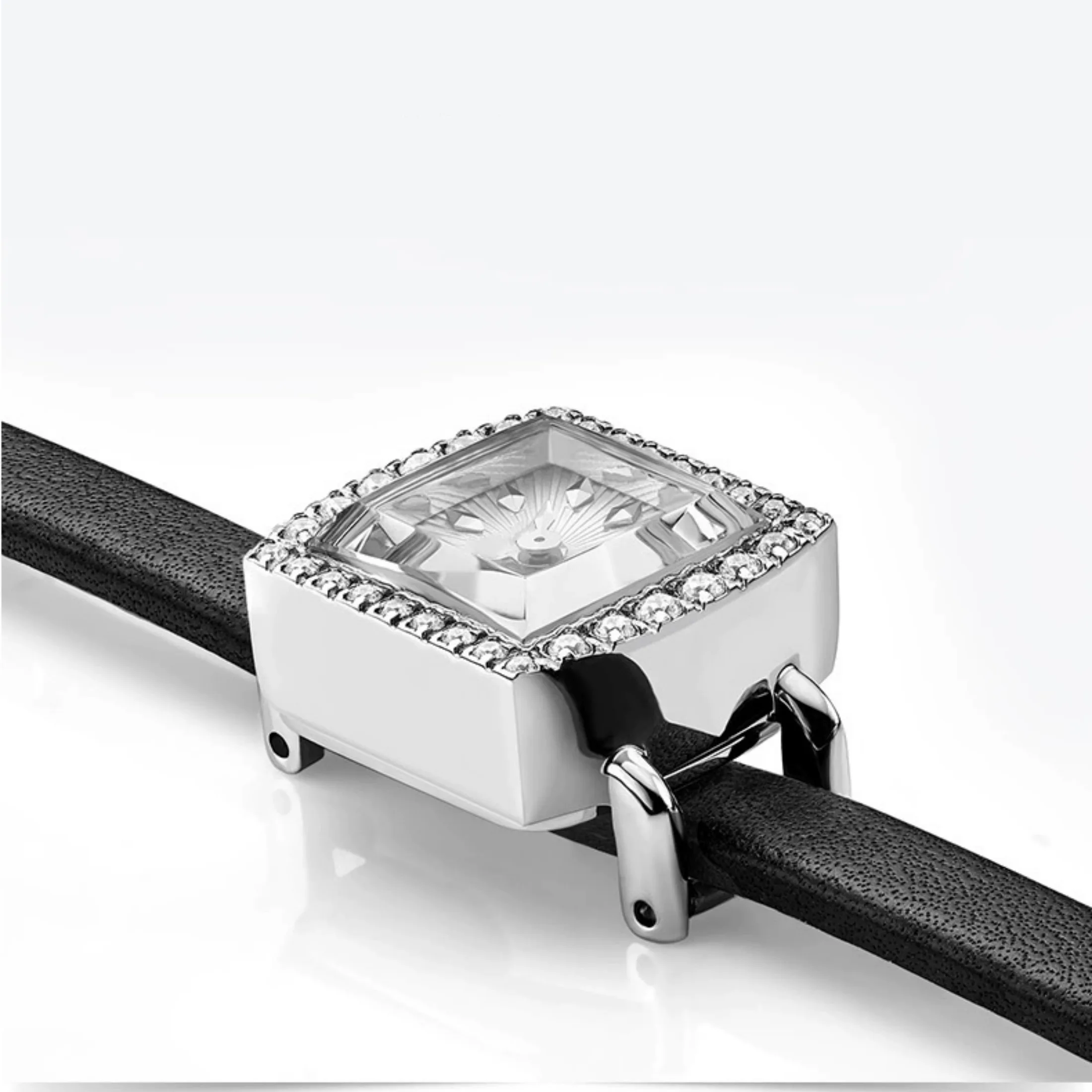 New Quartz Women