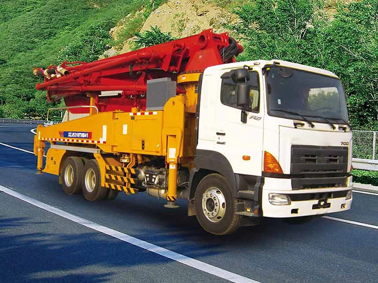 Concrete Pump Truck 60m Squeeze Cement Pump Truck Hb60k Truck For Sale