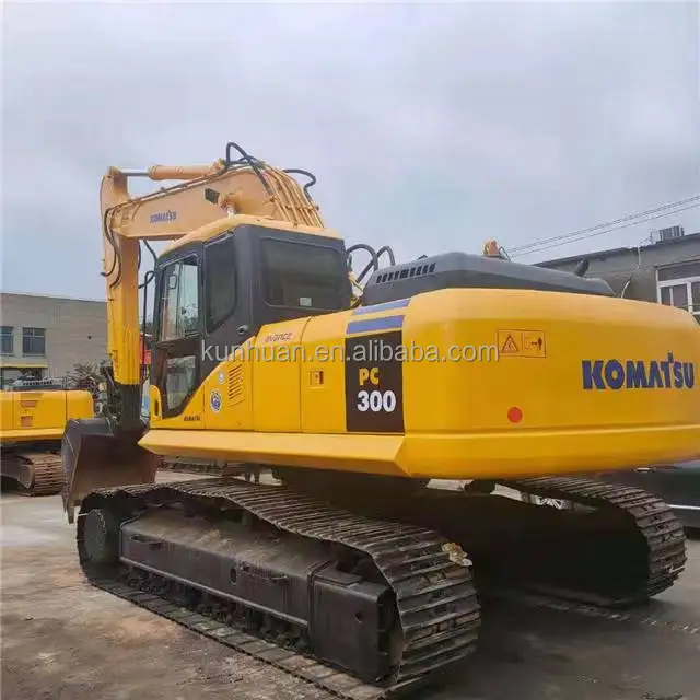 Large Earthmoving Engineering Machinery Equipment 30 Tons Of Japan