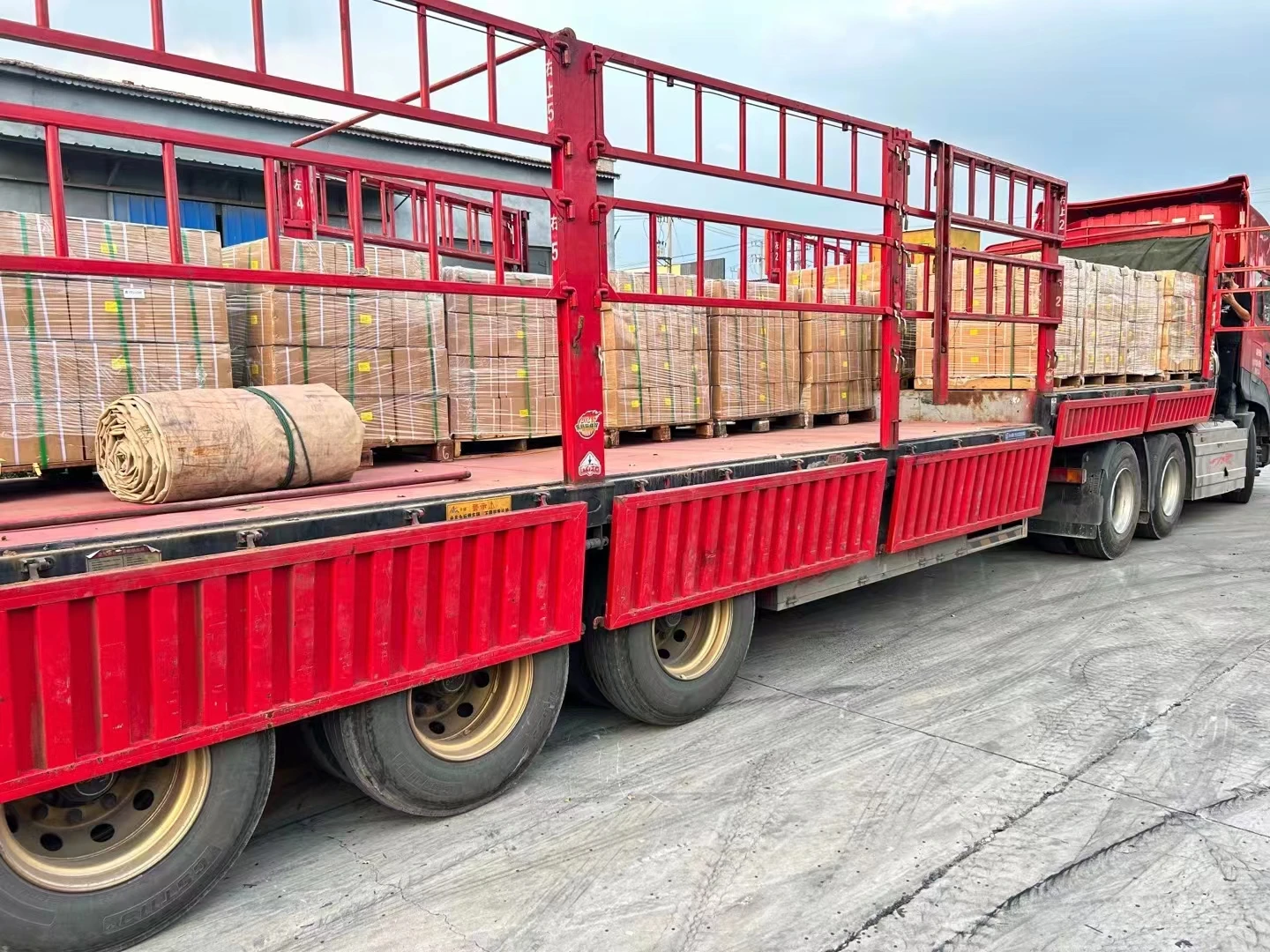 Sinotruk HOWO Truck Parts - High-Quality Cabin Shock Absorbers