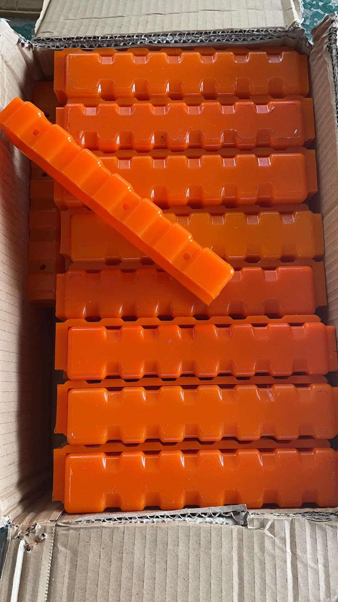 Custom Precision Polyurethane Shaped Parts PU Profiles for Industrial Applications with Cutting Processing Service supplier