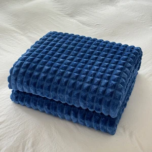 Luxury Knitted Bed Throw Wholesale Fluffy Fuzzy Flannel 100% Polyester Striped Faux Blanket for Home