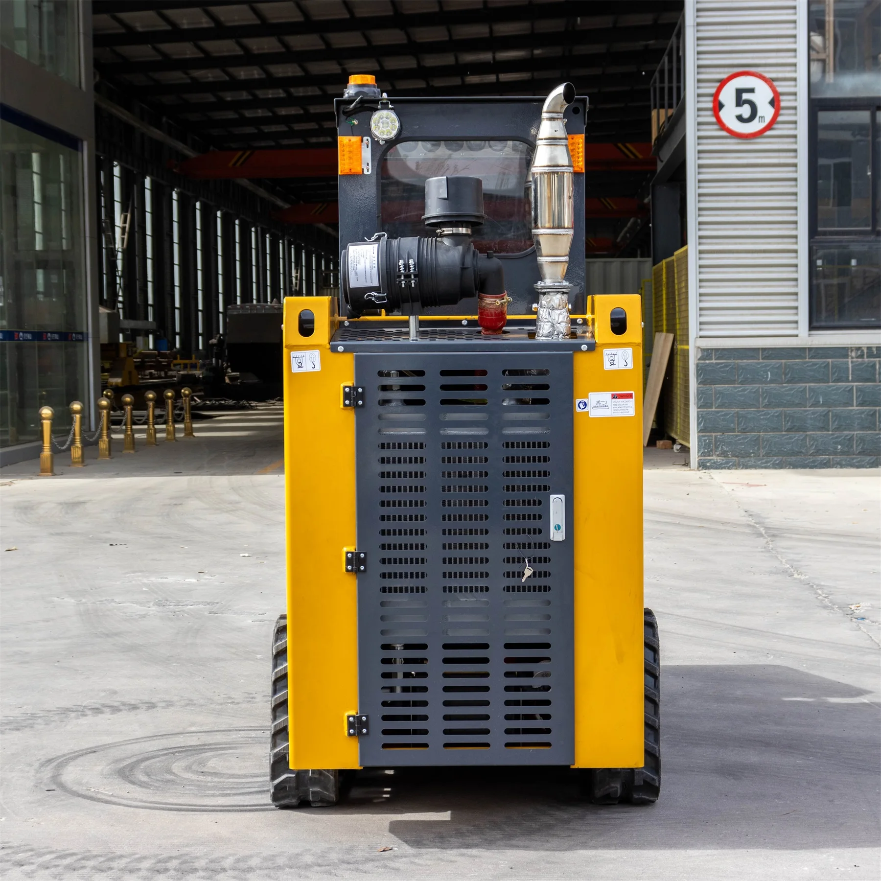 CEEPAミニローダートレンチャーコンクリートミキサーパレットフォーク