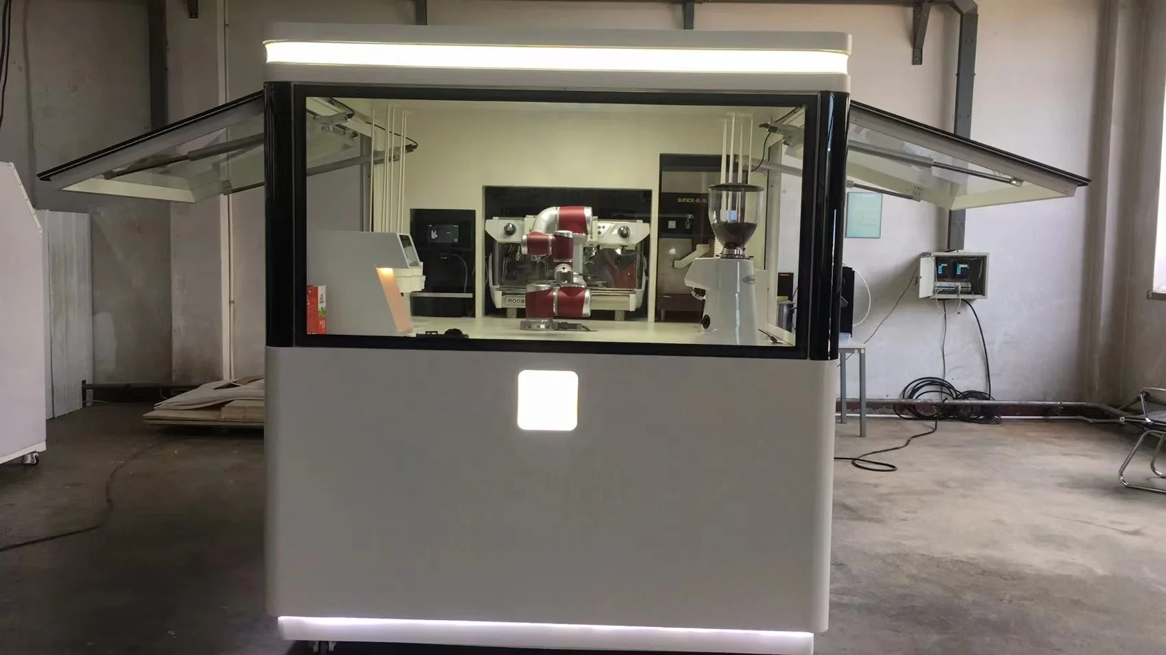 6 Axis Robot Arm Making Boba Milk Tea Manufacturer Coffee Tea Vending ...