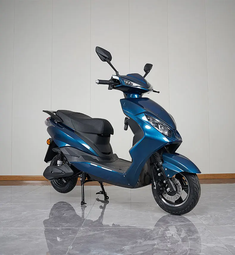 CKD SKD 10inch 600/800W 50km/h Speed Electric Scooter Lightweight Electric Motorcycle for Adults From China