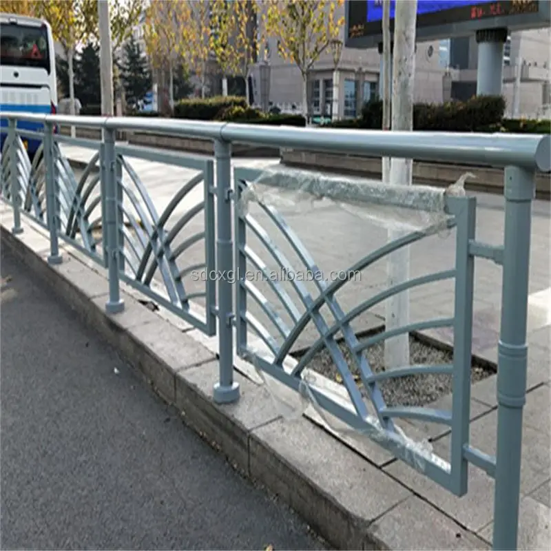 Bridge Guardrail Three Beams Collision Guardrail Thickened Girder Road Viaduct Overpass Railing Q235 Guardrail