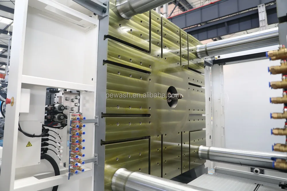Highshine HS-1350 Injection Molding Machine - High Productivity