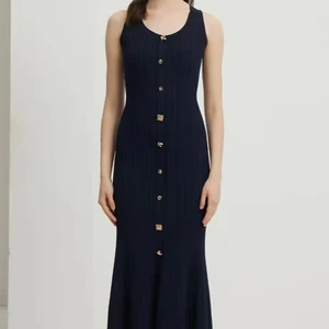 Women's Pleated Sleeveless Long Dress  Jacquard Fit Flare Embroidered Knit Long Dress for Women