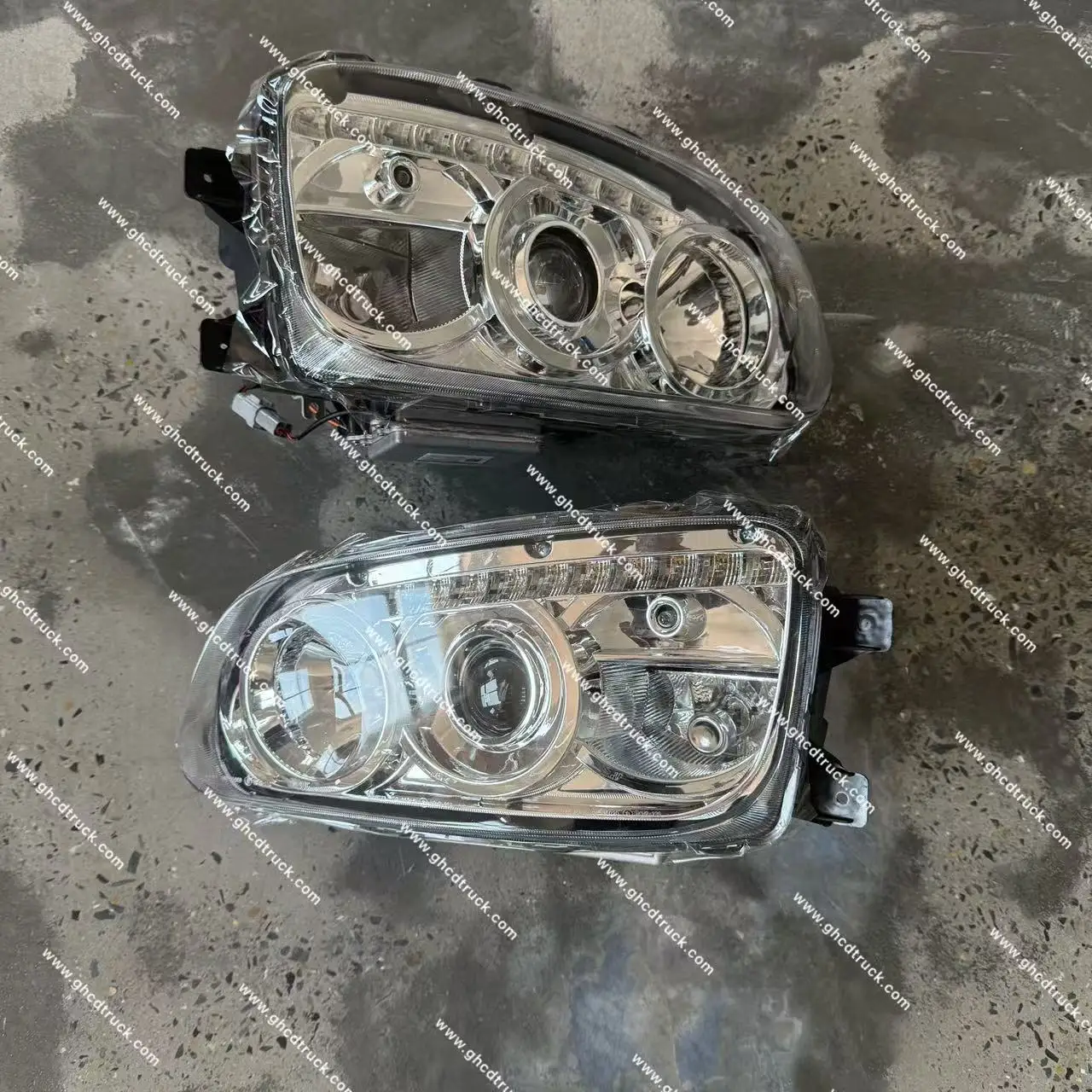 product ghcd high quality control head lamp lh rh for hino mega for mega 500 truck spare body parts126-2