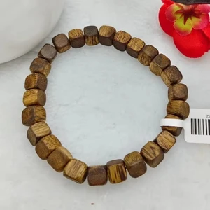 Wholesale Natural Square-shaped Agarwood Bracelet for Men, Versatile Meditation Agarwood Beads Bracelet
