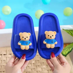 Милые детские тапочки с рисунком медведя; Стильная домашняя обувь на мягкой нескользящей подошве; Повседневная обувь для родителей и детей; Удобные летние домашние тапочки