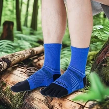 Men's Custom Cotton Sport Crew Five-Toe Socks High Fashionable Tube Striped Black Blue Colorful Knitted Low MOQ Wholesale