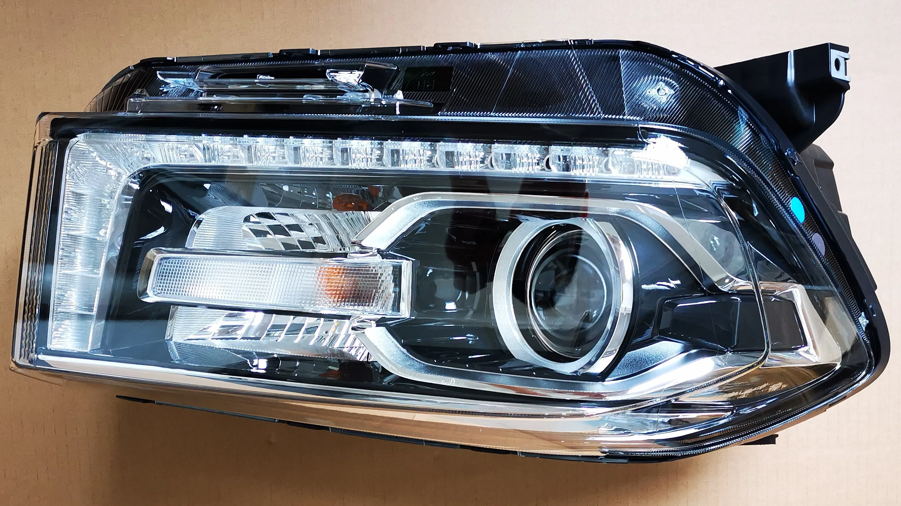 SAIC MAXUS T60 Original headlight C00054349 C00054350| Alibaba.com