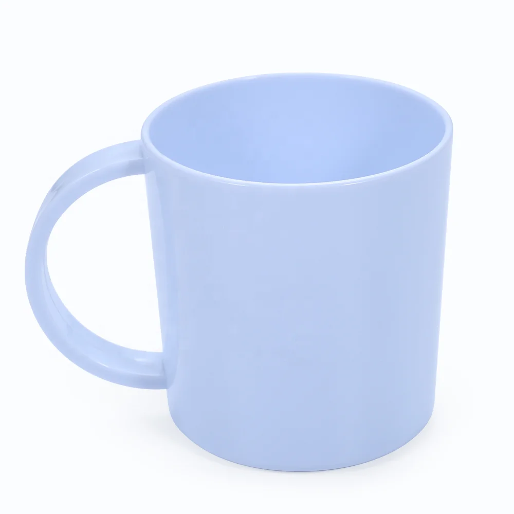 Минималистская офисная белая пластиковая кружка с ручкой, индивидуальная кружка с логотипом, прекрасные современные молочные кружки, оптовая продажа, пластиковая ручка для стаканчиков