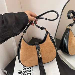 New Classic Versatile Women's Stylish Crossbody Hand Bag Lock Chain Trendy Crescent Pillow Design with Zip Closure Shoulder Bags