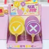 Xz-68327 carte divertenti a mano-giallo-viola set giusto-falso-18 scatole
