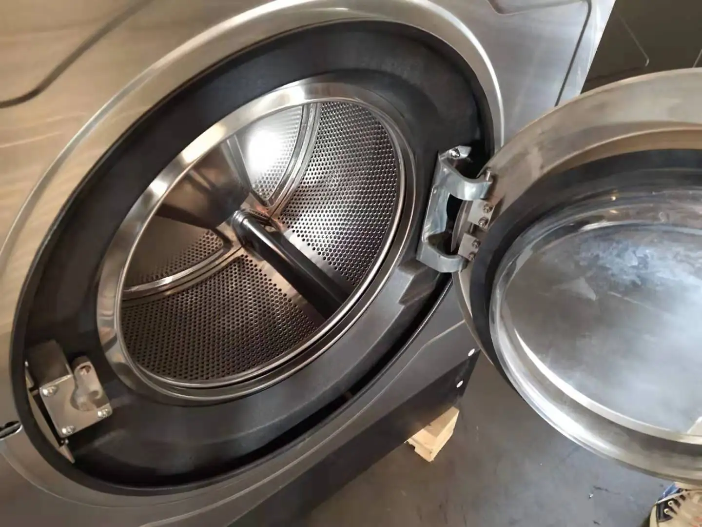 최첨단 완전 자동 세탁기 무료 서 코인 스택 세탁기 추출기 용 Laundromat