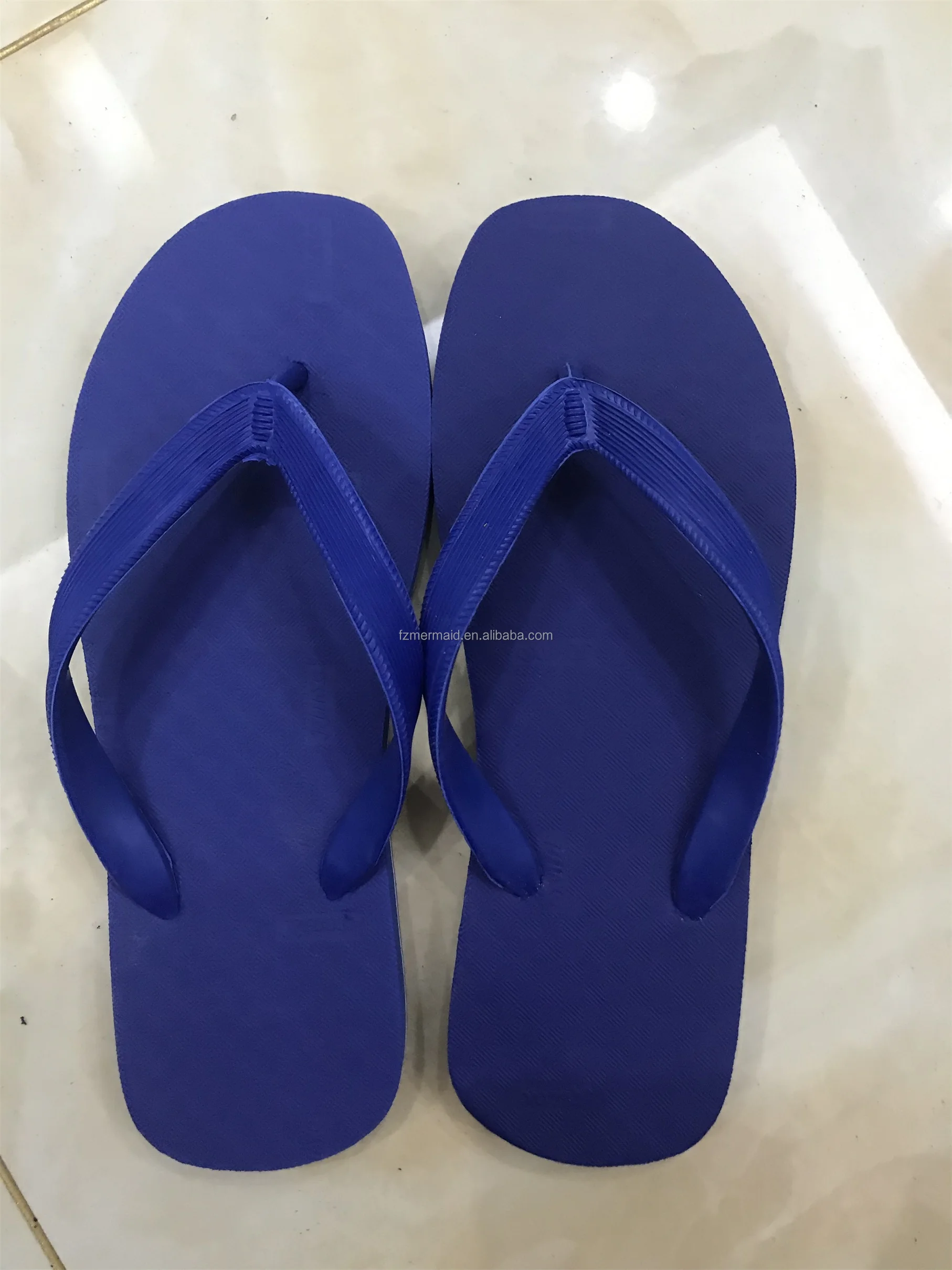 2024 High Quality Plain Flip Flops Wholesales in Bulk Men Slippers Beach Custom Flip Flops Home slippers