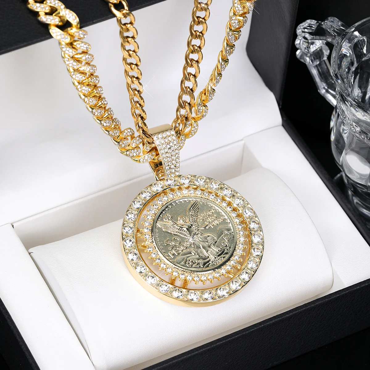 2pcs Iced Out Rhinestone Coin Pendant Chain for Men