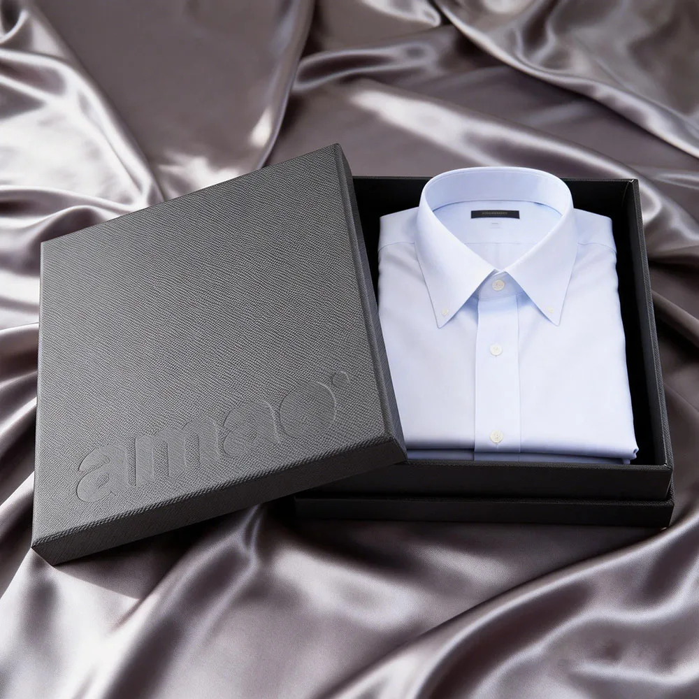 Écrin Cadeau Doré avec Écharpe - Ensemble Exclusive Fait Main en Carton de Luxe à Finition UV Résistante - Pour un Cadeau Mémorable