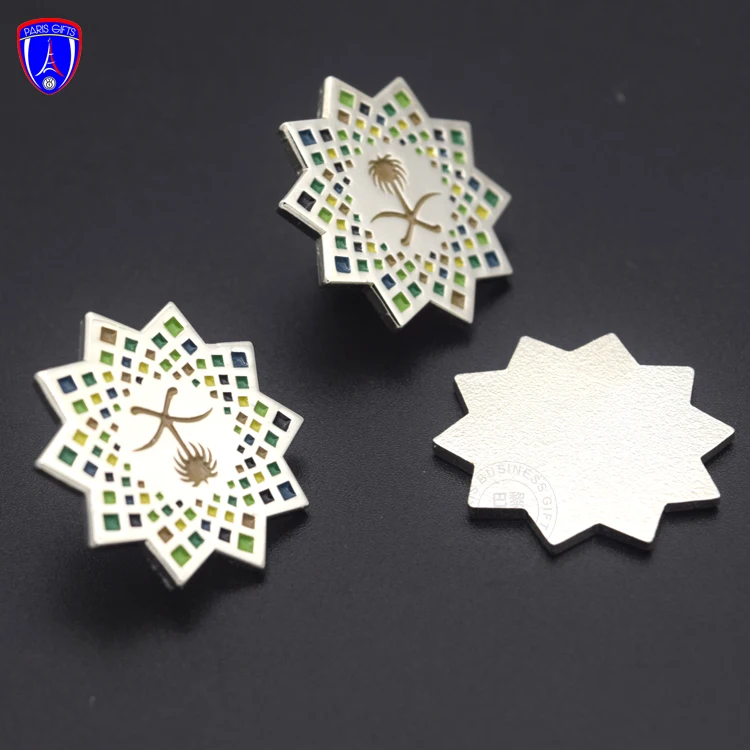 サウジアラビア　国章　ピンバッチ　ゴールド R*p様 超レア ゴールド 万博 サウジアラビア 国章 ピンバッジ