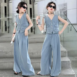 Fashionable Sweet Style Girls' Summer Outfits 2pcs Solid Color Denim Clothing Sets Woven Fabric Clothes with Front Logo for Kids