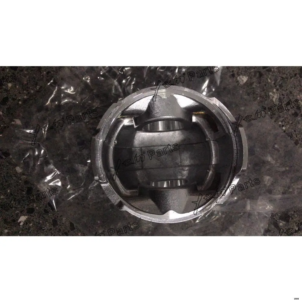 Japan OEM Parts Engine Piston For Nissan TD42 Tractor & Utility Vehicle Aftermarket Parts